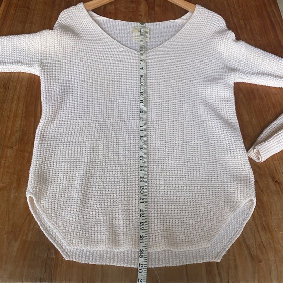 Wilfred Free Vneck Knit Sweater 100% wool - Picture 7 of 11